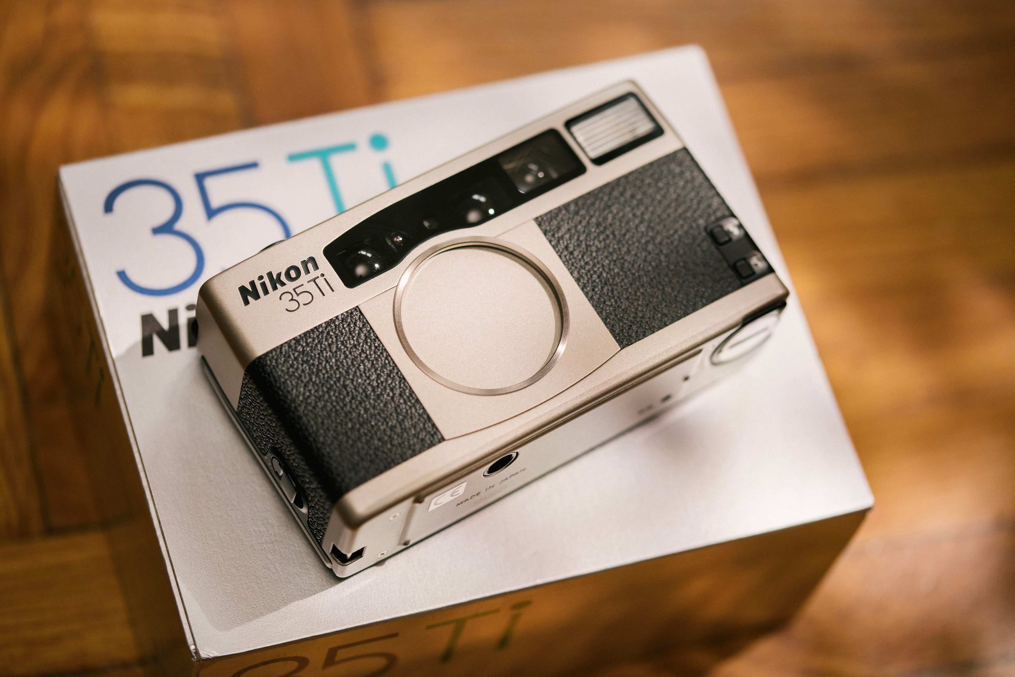 Nikon 35Ti – SELECT/C0