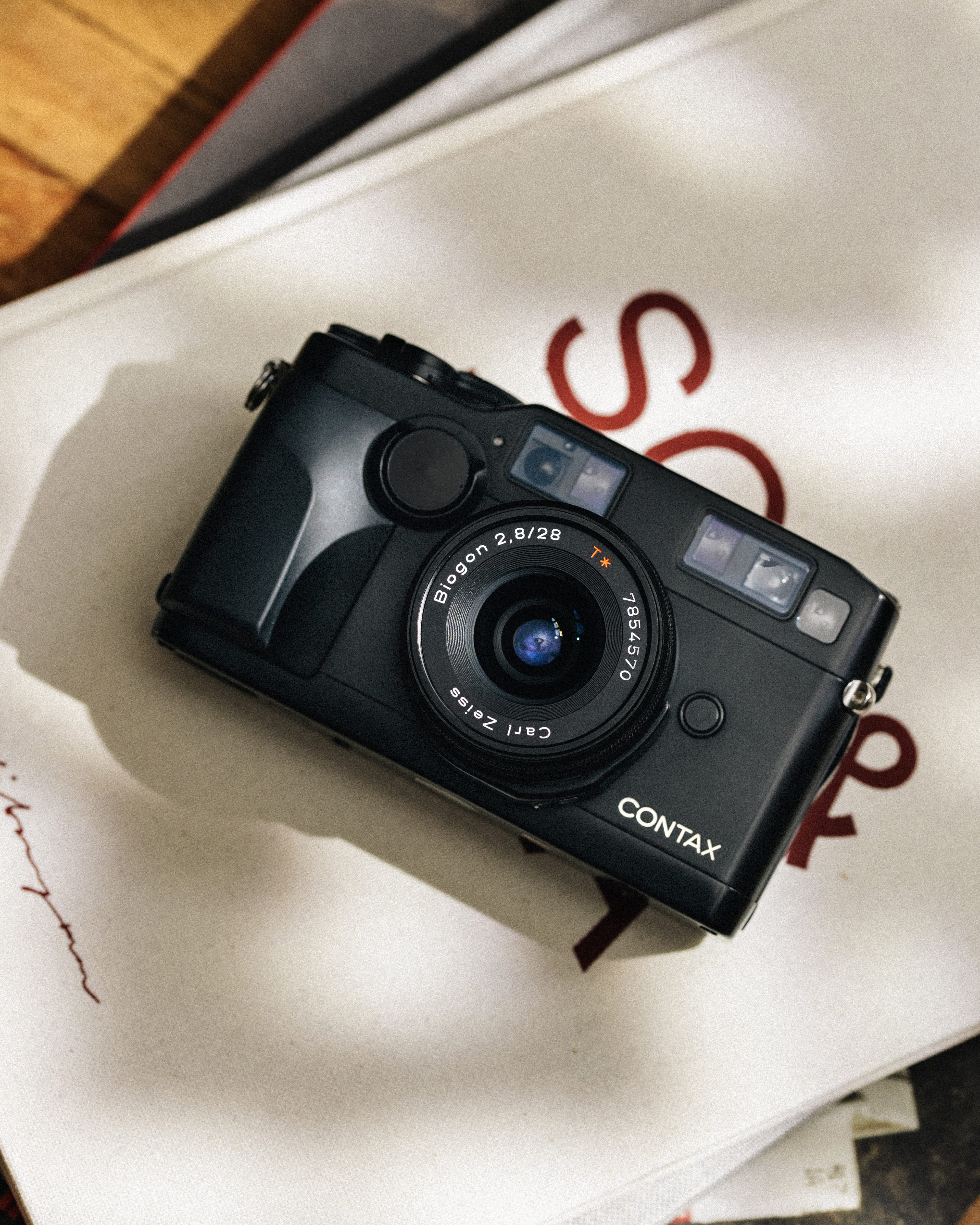 CONTAX-G2-EDITED-01_3998x.jpg?