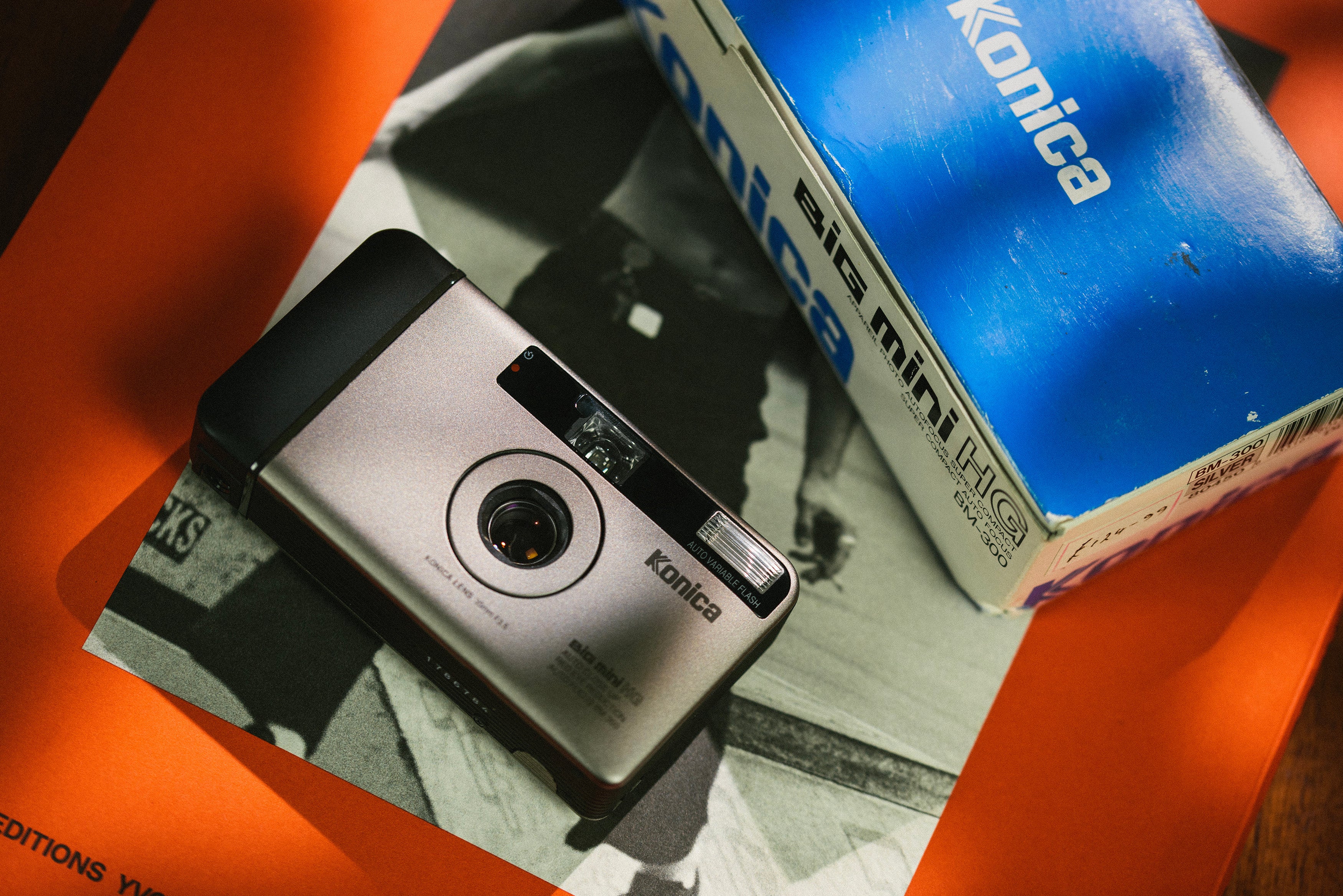 KONICA　BIGmini Konica（コニカ）BiG miniシリーズ／ シンプルな薄型AFコンパクトの