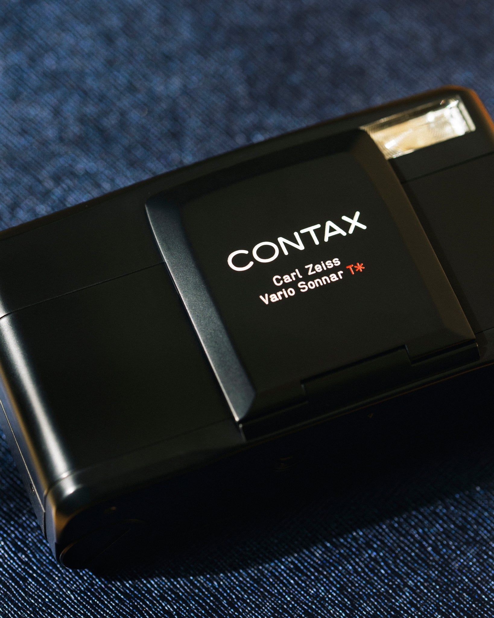 お得特価CONTAX TVSIII フィルムカメラ